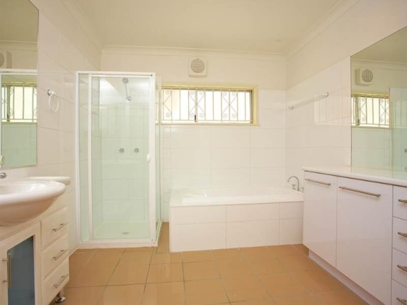 East Brisbane QLD 4169