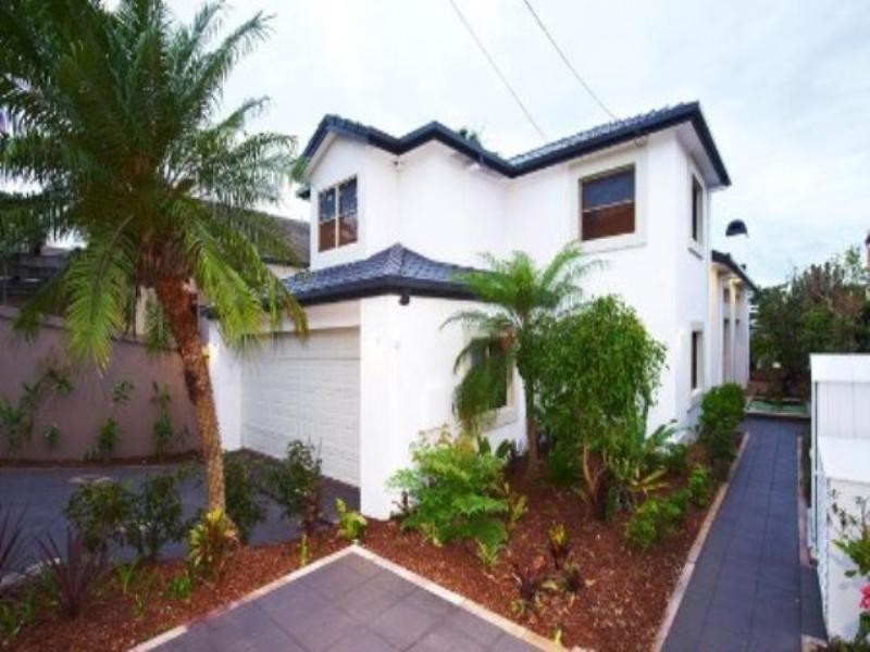 18 Scott Street, Hawthorne QLD 4171