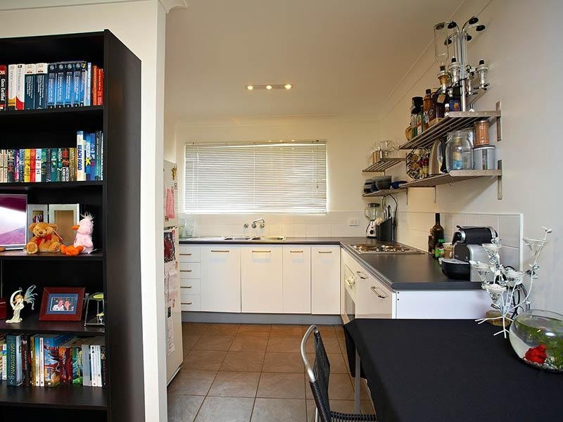 2/24 Hamel Street, Camp Hill QLD 4152