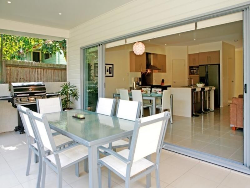 61 Beauvardia Street, Cannon Hill QLD 4170