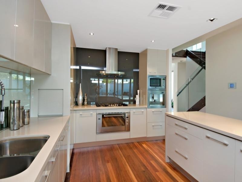 88 Stuart Street, Bulimba QLD 4171