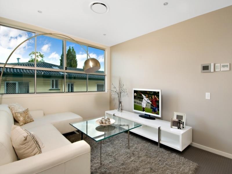 88 Stuart Street, Bulimba QLD 4171