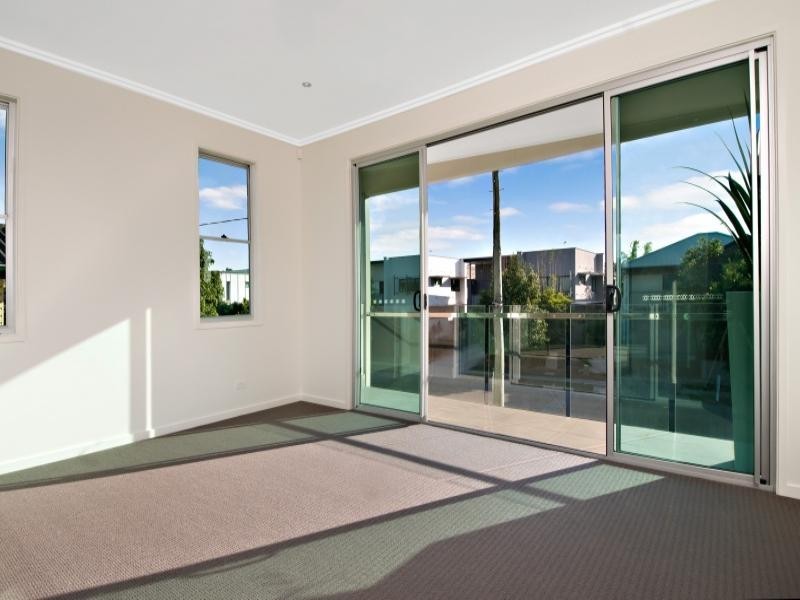 88 Stuart Street, Bulimba QLD 4171