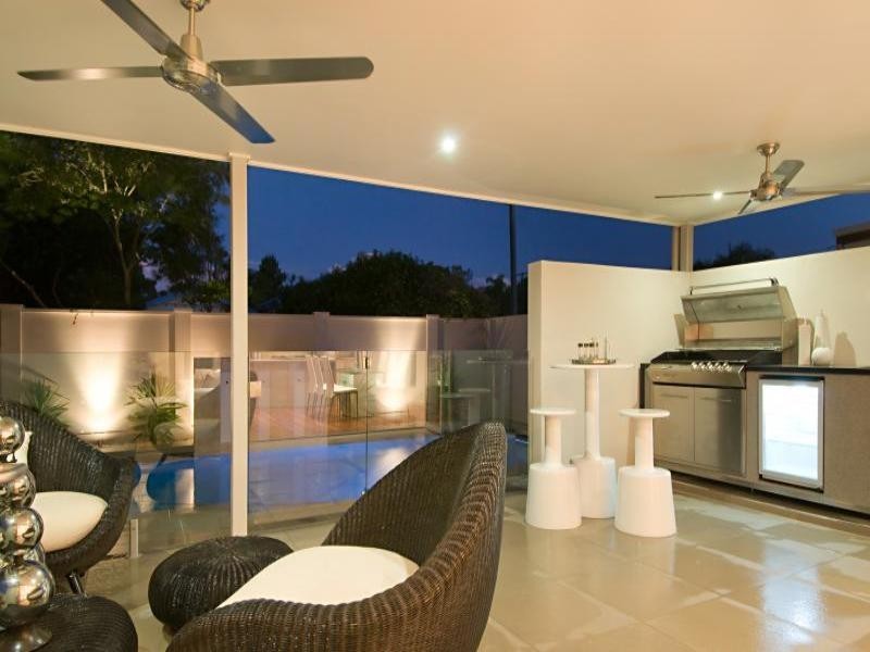 88 Stuart Street, Bulimba QLD 4171