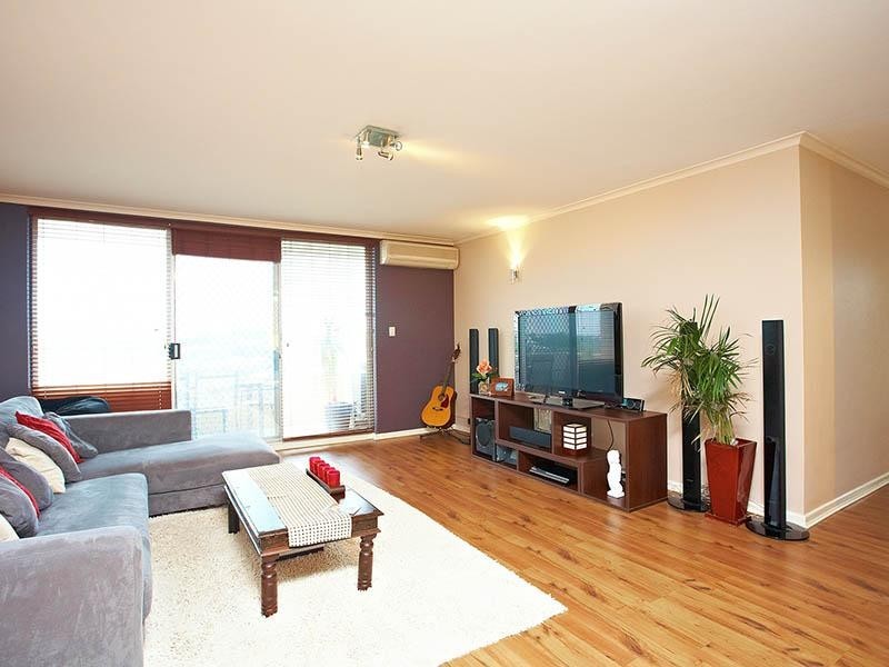 20/84 Norman Crescent, Norman Park QLD 4170