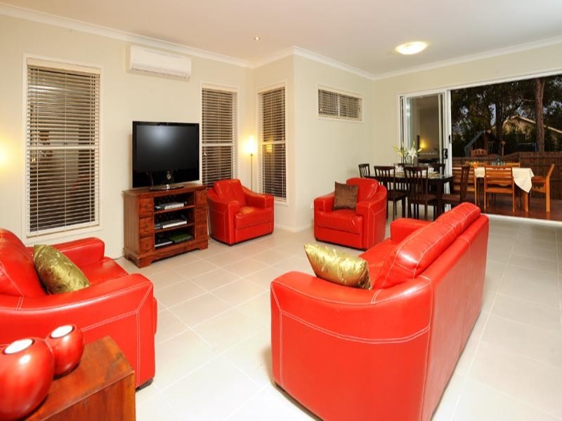 30 Talltrees Circuit, Wakerley QLD 4154