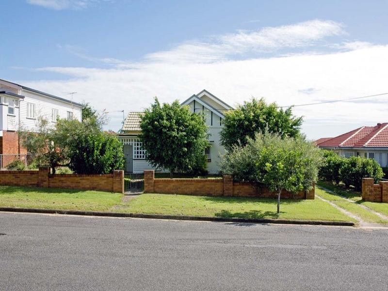 14 Woodhill Avenue, Coorparoo QLD 4151