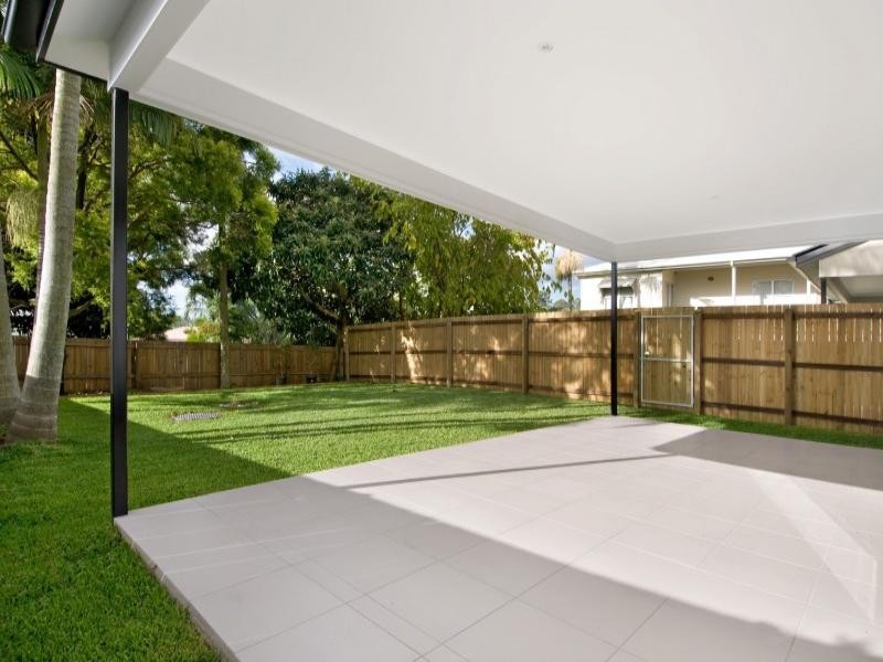 32 Aster Street, Cannon Hill QLD 4170
