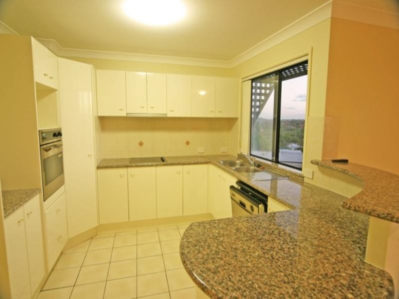 12/16 Norman Crescent, Norman Park QLD 4170