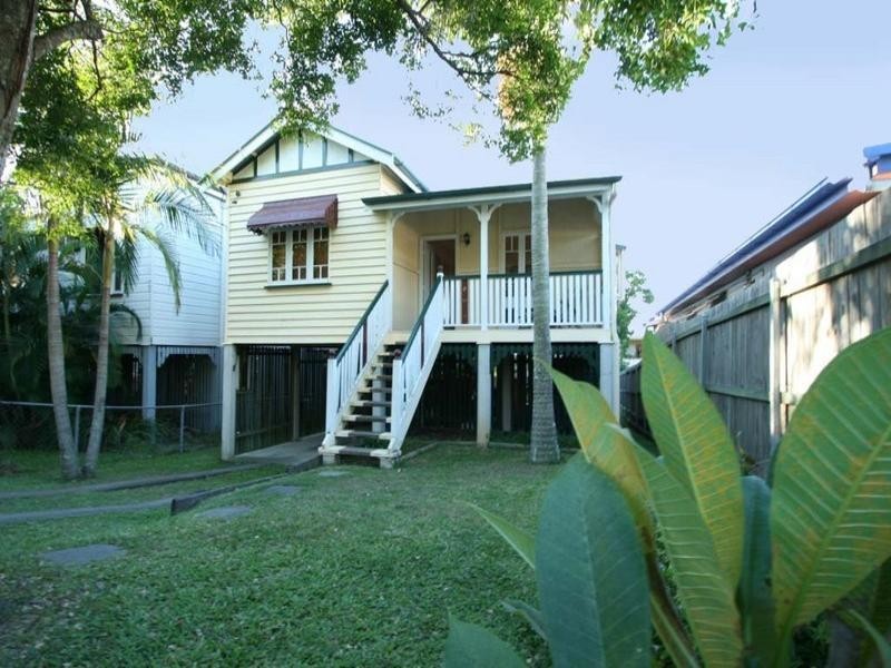 72 Camelia Street, Cannon Hill QLD 4170