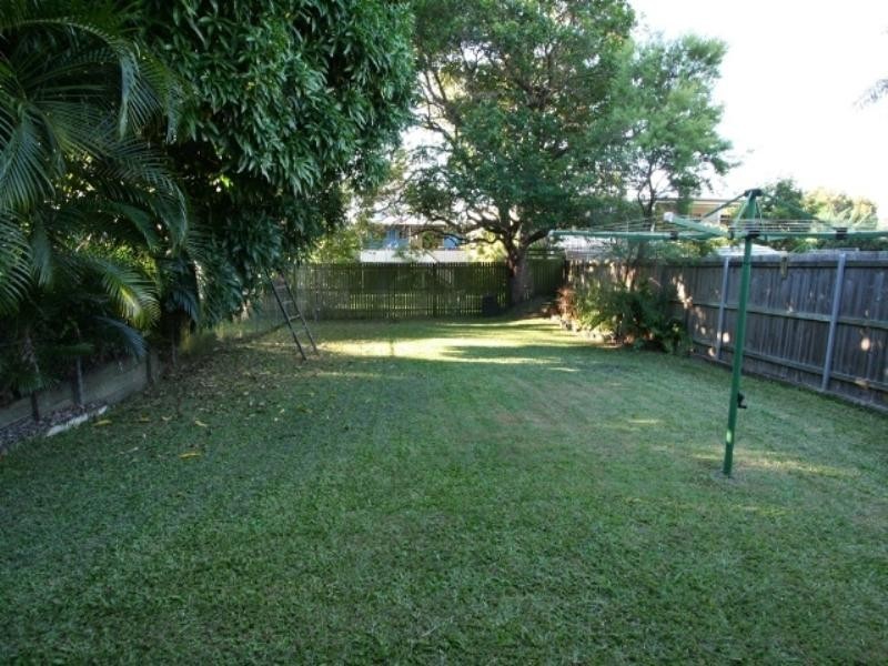72 Camelia Street, Cannon Hill QLD 4170