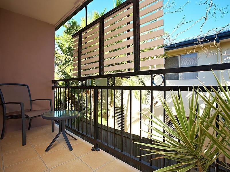 4/26 Barton Road, Hawthorne QLD 4171