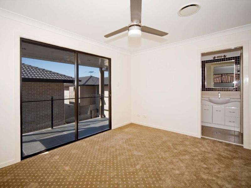 1-4/22 Orana Street, Carina QLD 4152