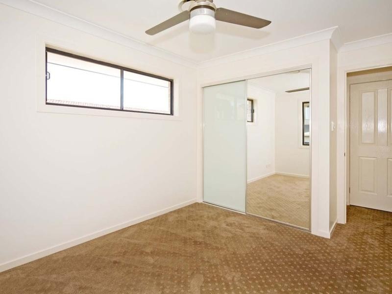 1-4/22 Orana Street, Carina QLD 4152