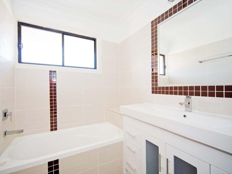 1-4/22 Orana Street, Carina QLD 4152