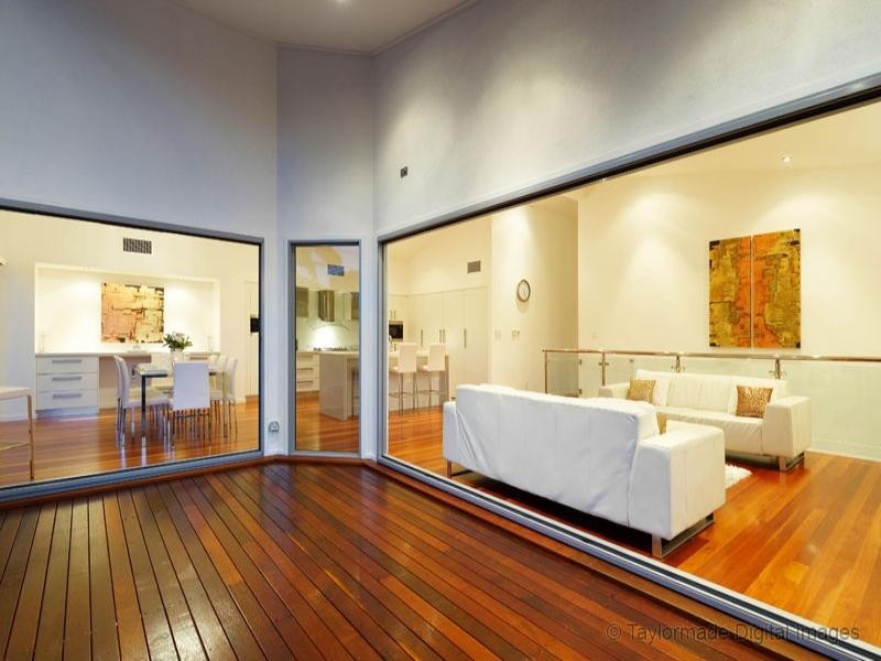 6 Albert Street, Camp Hill QLD 4152