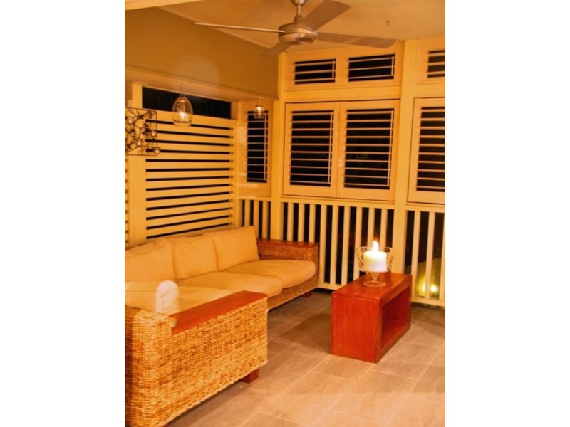 53 Thackeray Street, Norman Park QLD 4170