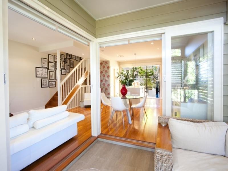 53 Thackeray Street, Norman Park QLD 4170