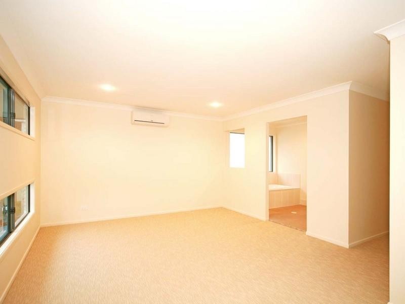 51 Frank Street, Norman Park QLD 4170