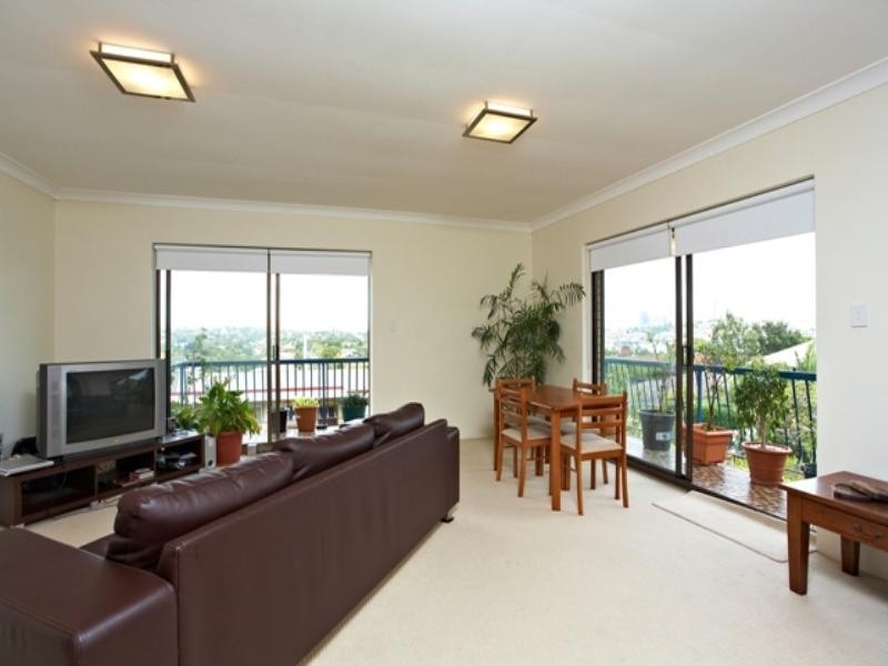 4/27 Pine Street, Bulimba QLD 4171