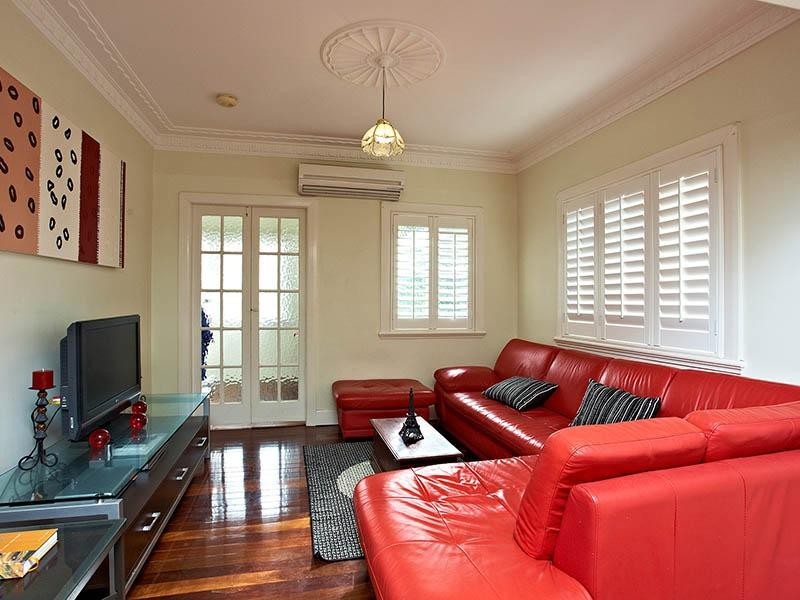 8 Exeter Street, Hawthorne QLD 4171