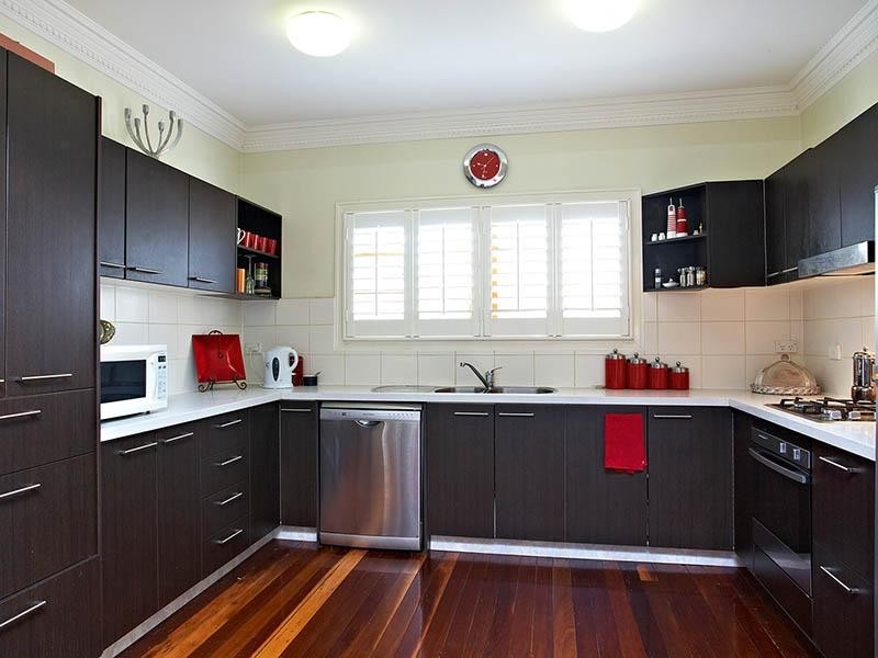 8 Exeter Street, Hawthorne QLD 4171