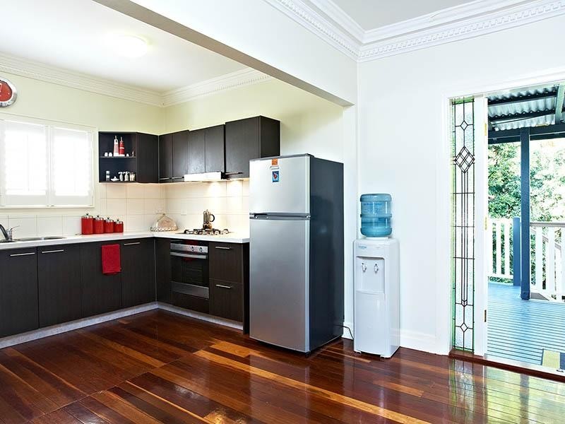 8 Exeter Street, Hawthorne QLD 4171