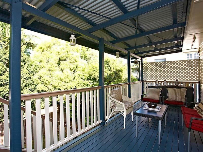 8 Exeter Street, Hawthorne QLD 4171