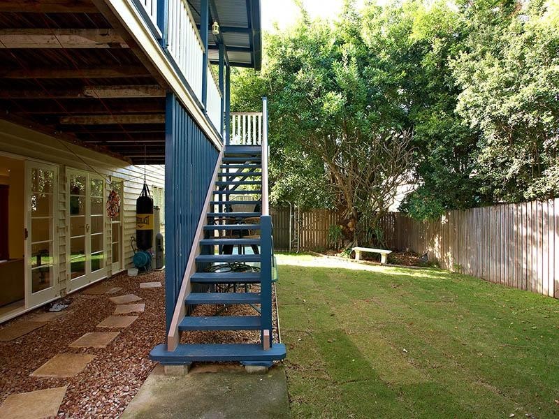 8 Exeter Street, Hawthorne QLD 4171