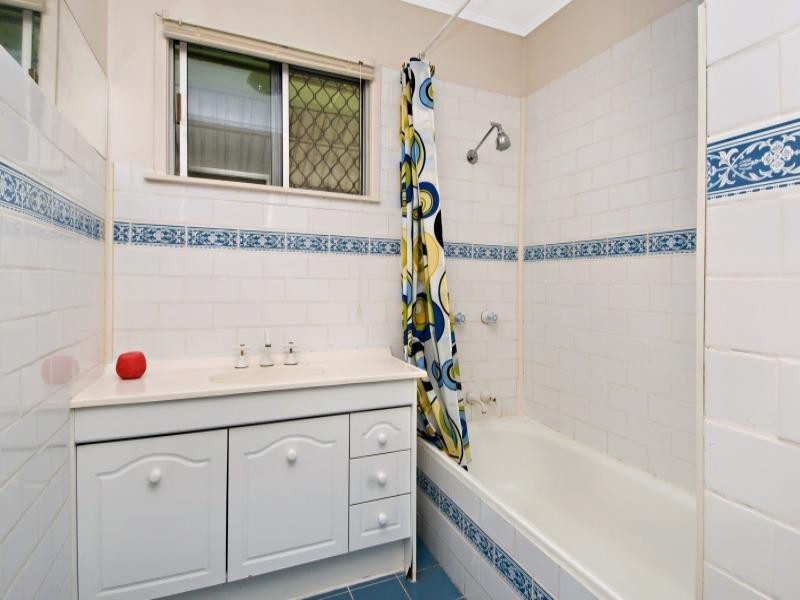 6 Ludwick Street, Cannon Hill QLD 4170