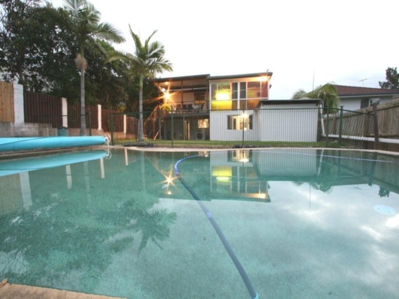 64 Blackwood Avenue, Morningside QLD 4170