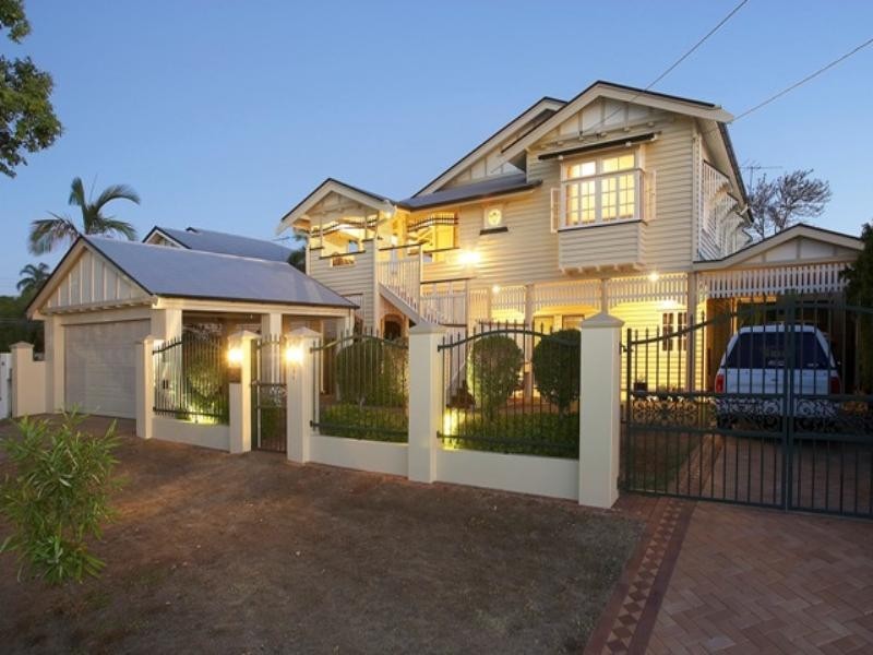 28 Leura Avenue, Hawthorne QLD 4171