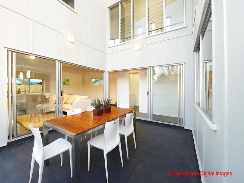 9 Hood Street, Bulimba QLD 4171