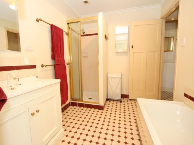 20 Keats Street, Cannon Hill QLD 4170