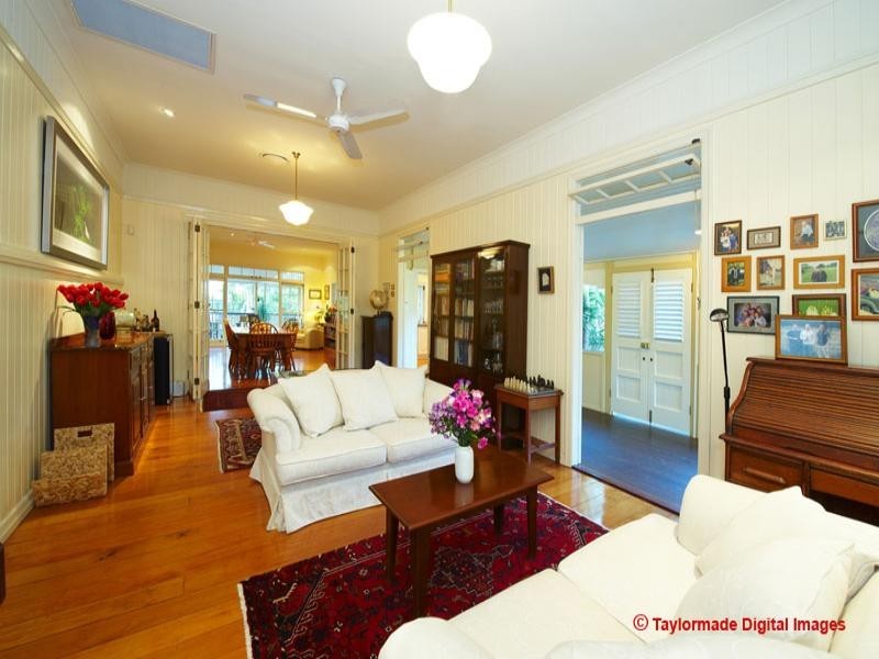 23 Wylie Street, Graceville QLD 4075