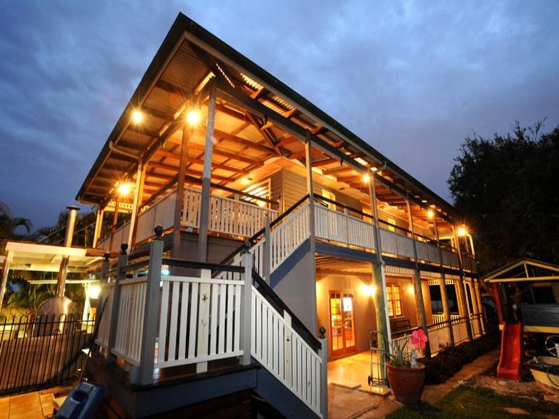 4 Dorothea Street, Cannon Hill QLD 4170