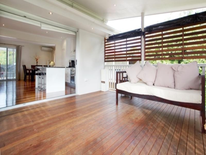 59 Renton Street, Camp Hill QLD 4152