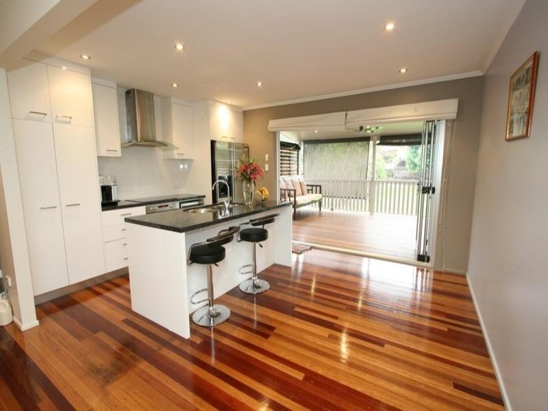 59 Renton Street, Camp Hill QLD 4152