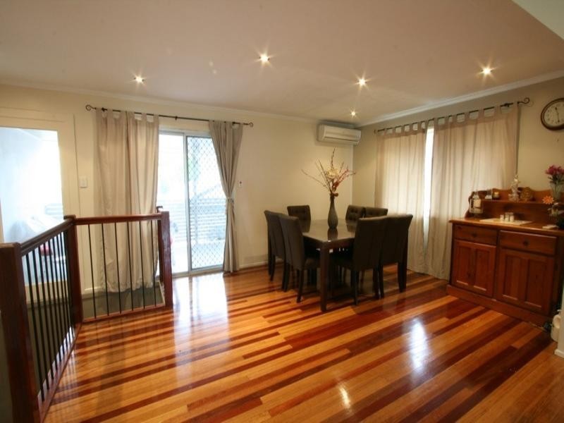 59 Renton Street, Camp Hill QLD 4152