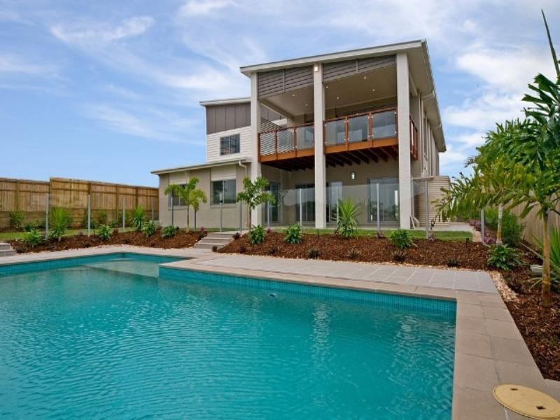 119 Fifth Avenue, Balmoral QLD 4171