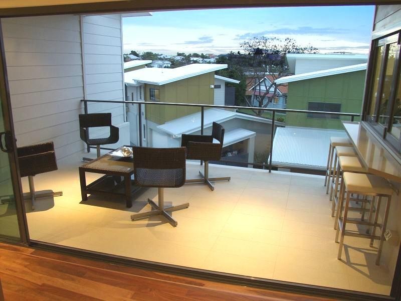 13/265 Cavendish Road, Coorparoo QLD 4151