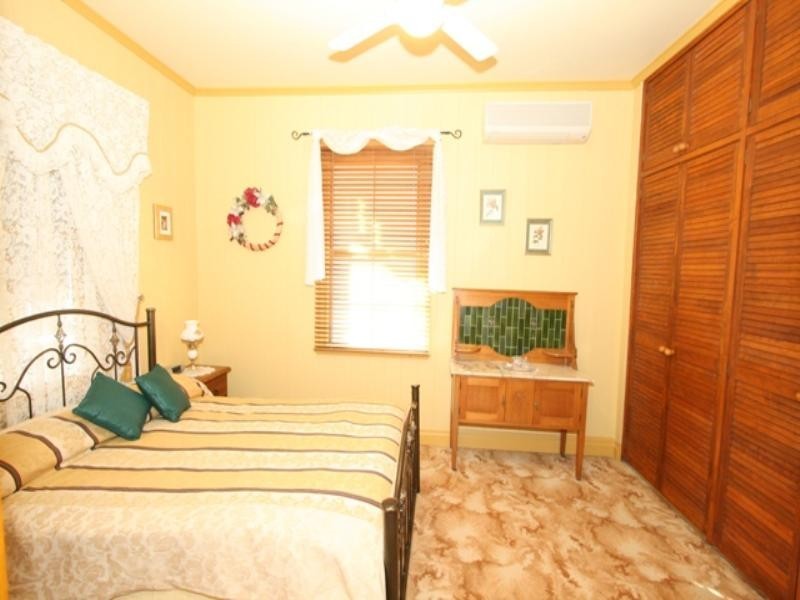 9 Thompson Street, Bulimba QLD 4171