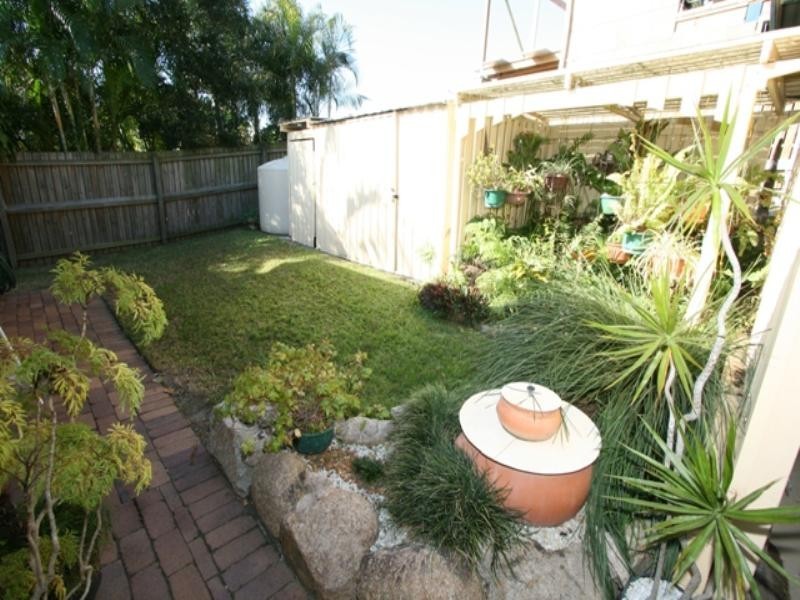 9 Thompson Street, Bulimba QLD 4171