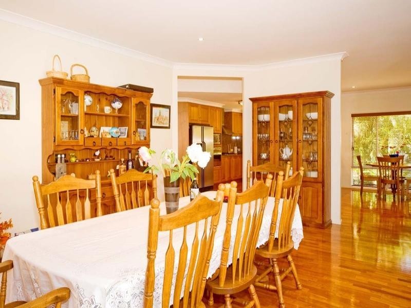 7 Picardie Close, Mansfield QLD 4122