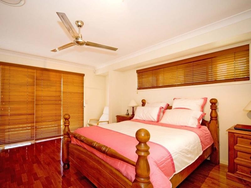 7 Picardie Close, Mansfield QLD 4122