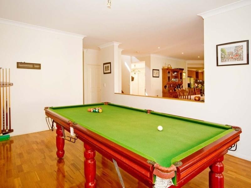 7 Picardie Close, Mansfield QLD 4122