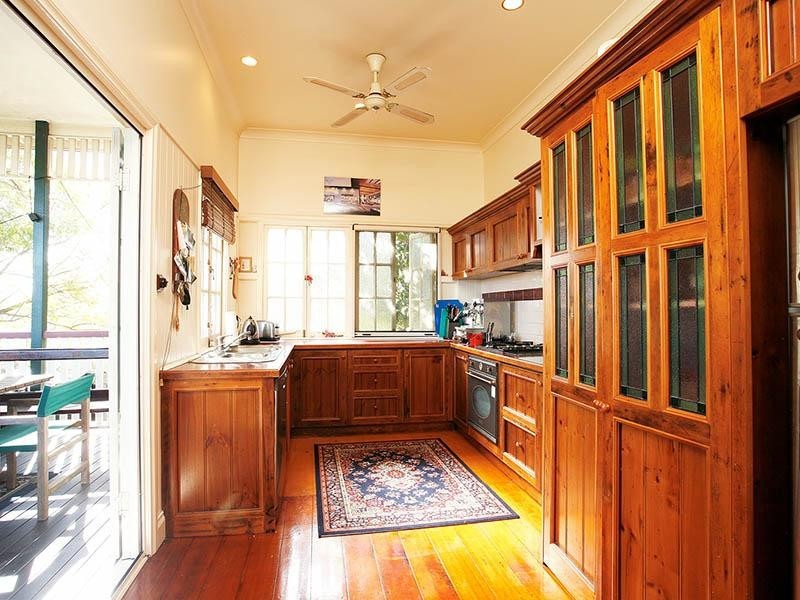 32 Wentworth Parade, Balmoral QLD 4171