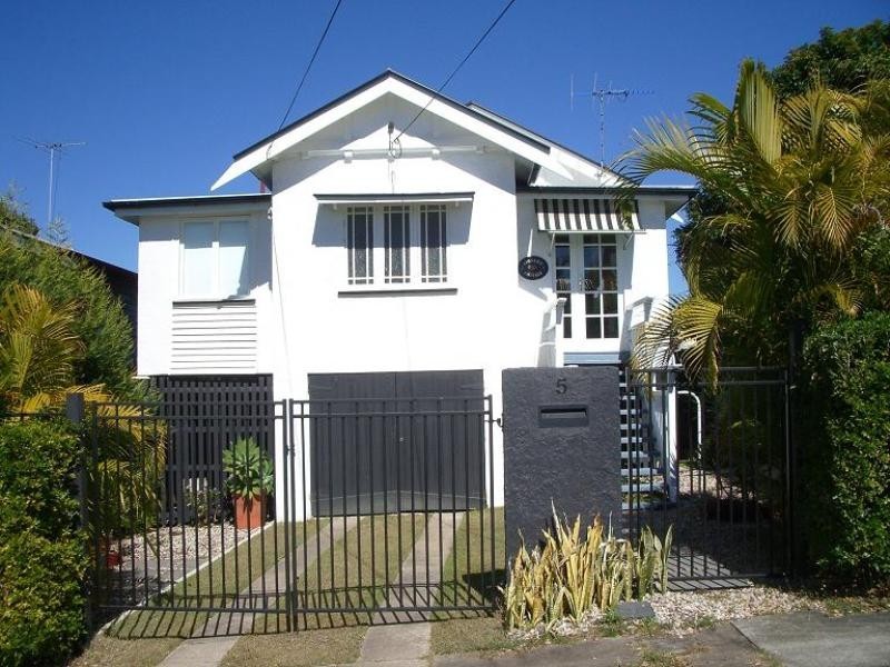 5 Bates Court, East Brisbane QLD 4169