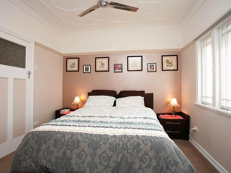 5 Bates Court, East Brisbane QLD 4169