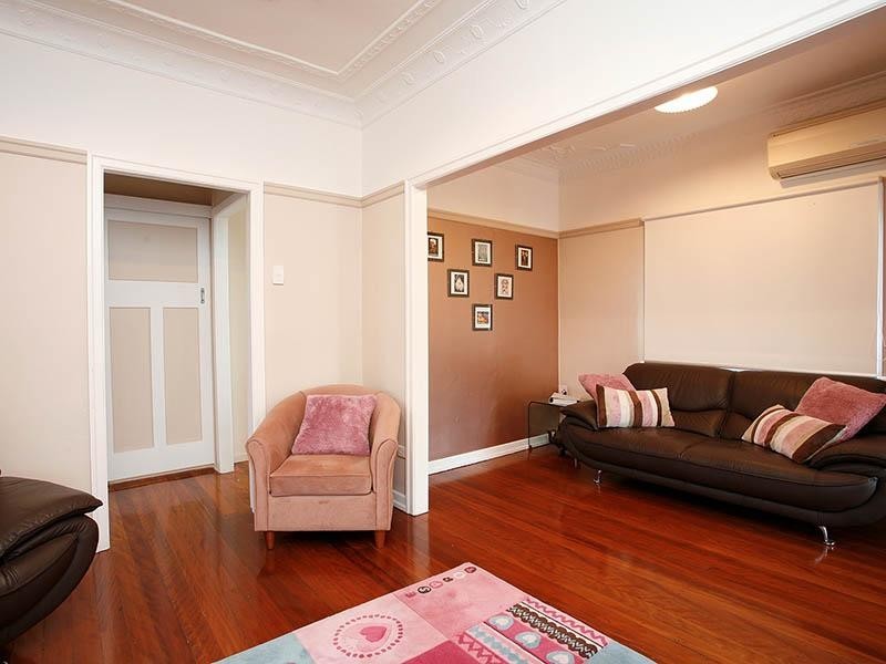 5 Bates Court, East Brisbane QLD 4169